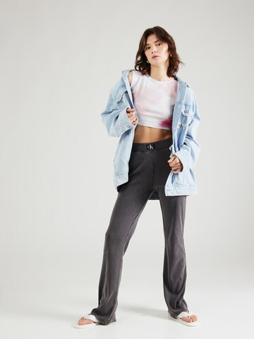 Haut Calvin Klein Jeans en rose