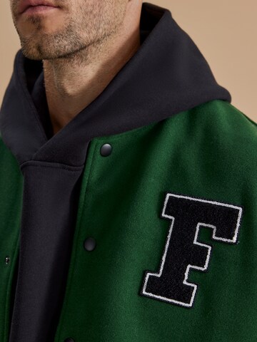 DAN FOX APPARELPrijelazna jakna 'Gerrit' - zelena boja