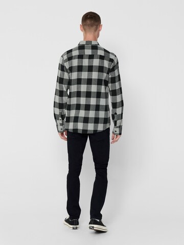 Only & Sons Slim fit Skjorta 'Gudmund' i grå