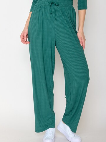 GREENBOMB Loosefit Broek in Groen: voorkant