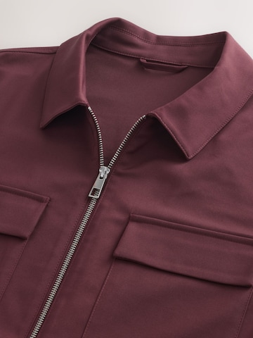 sarkans Next Starpsezonu jaka