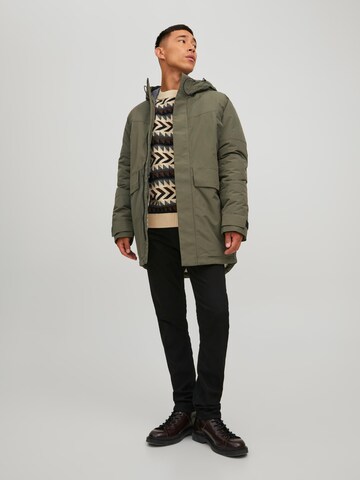 JACK & JONES Parka zimowa 'DAMON' w kolorze zielony