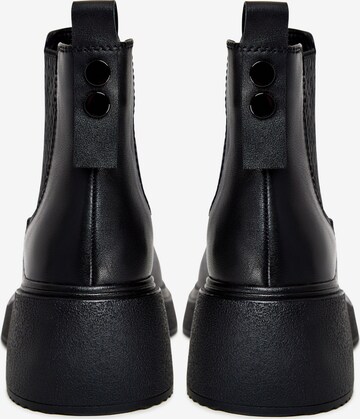 CESARE GASPARI Chelsea Boots in Schwarz