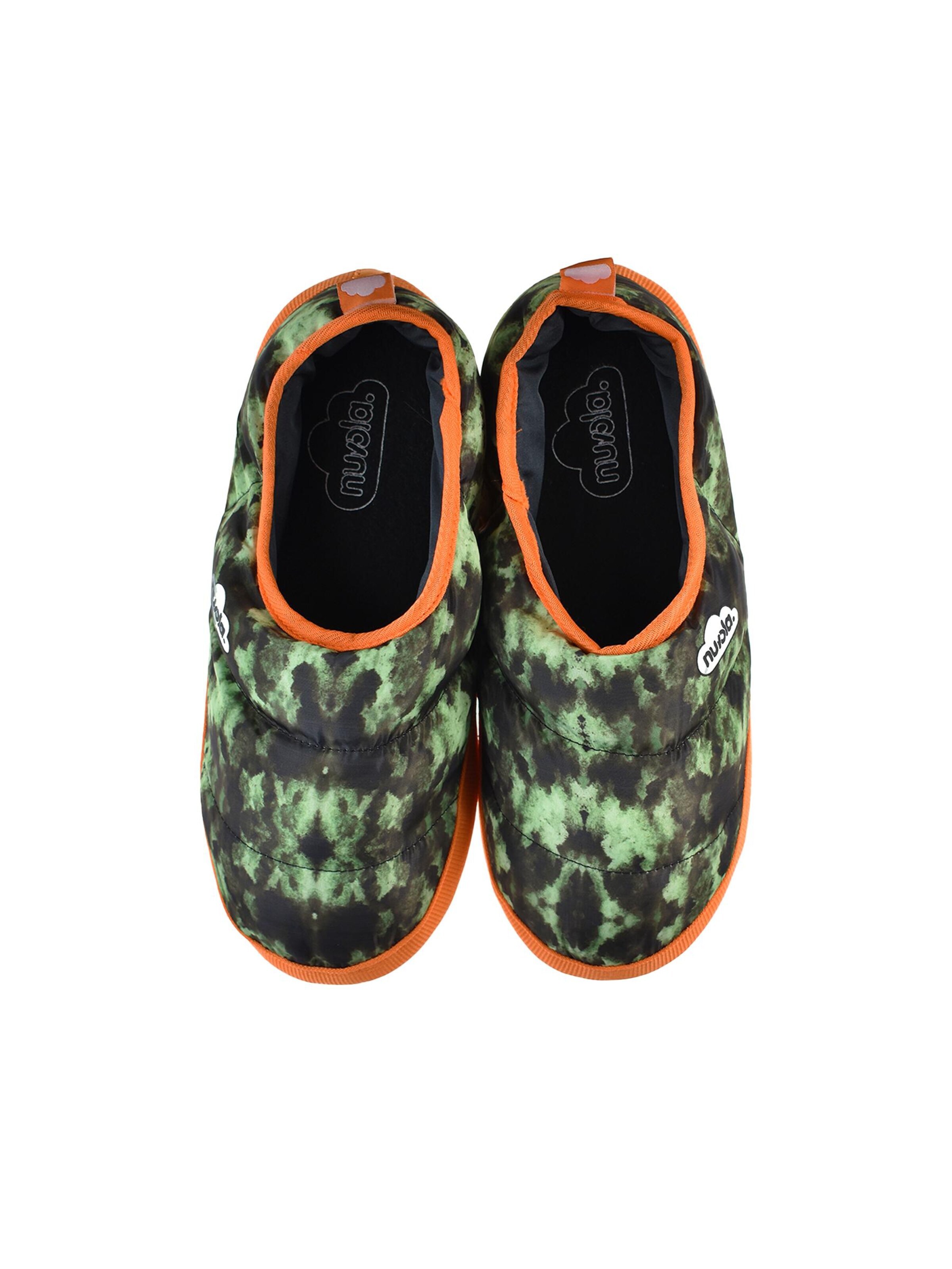 Nuvola. Slippers 'Nebbia' in Green
