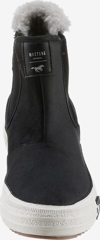 MUSTANG Chelsea Boots in Schwarz