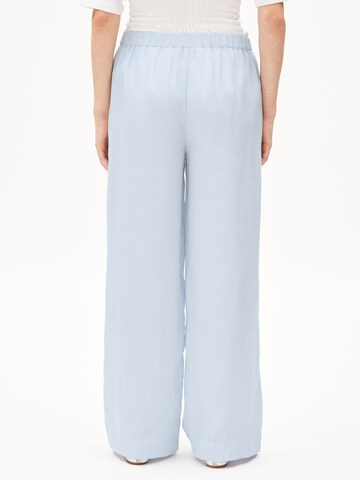 Loosefit Pantalon ARMEDANGELS en bleu : devant