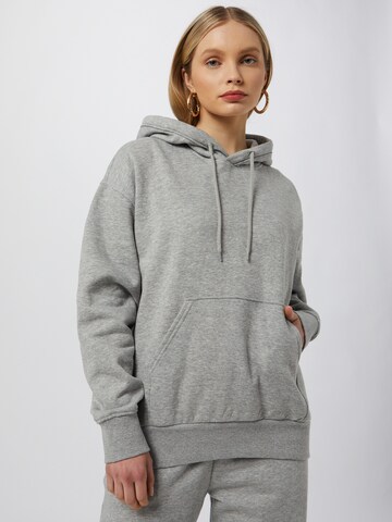 WEEKDAY Sweatshirt 'Alisa' in Grijs: voorkant