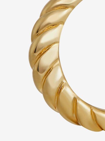 Anello ' Conch ' di Victoria Hyde in oro