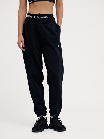 Hummel Tapered Sportbroek 'Pulse' in Zwart: voorkant