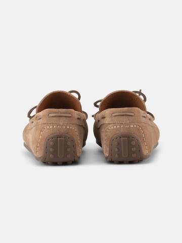 VAGABOND SHOEMAKERS Mokkasiina 'Larissa' värissä beige