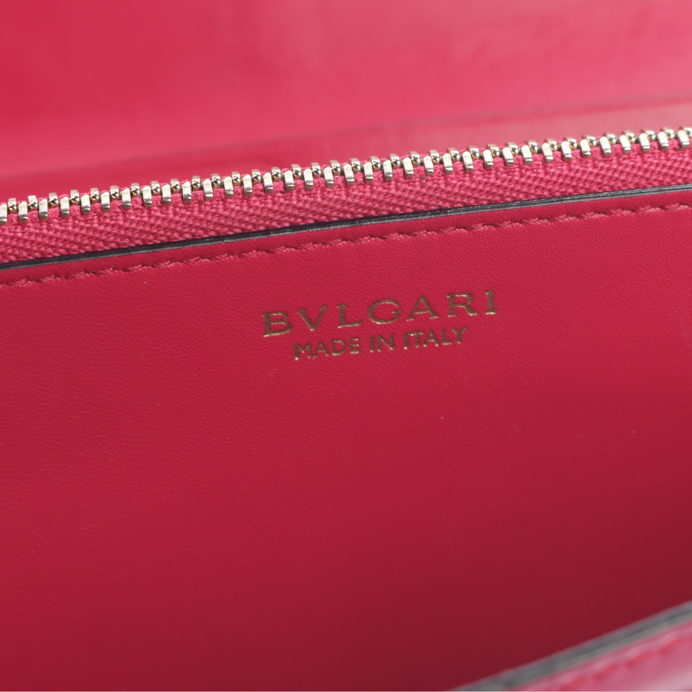 Bulgari Small Leather Goods in One size in Red