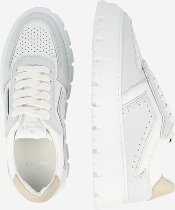 Copenhagen Platform trainers in White