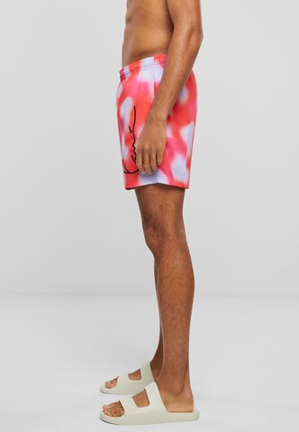 Karl Kani Boardshorts in Pink