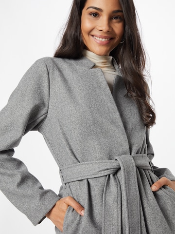 Manteau mi-saison 'VICTORIA' ONLY en gris