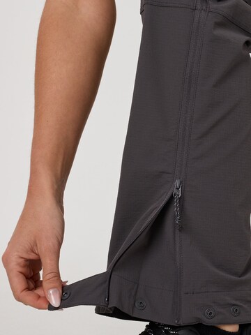 SWEDEMOUNT Regular Outdoor Pants 'Stryn' in Grey