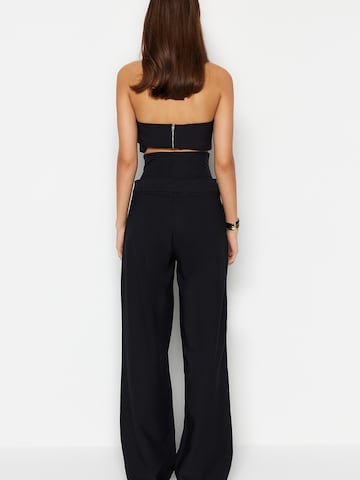 Trendyol - Loosefit Pantalón en negro