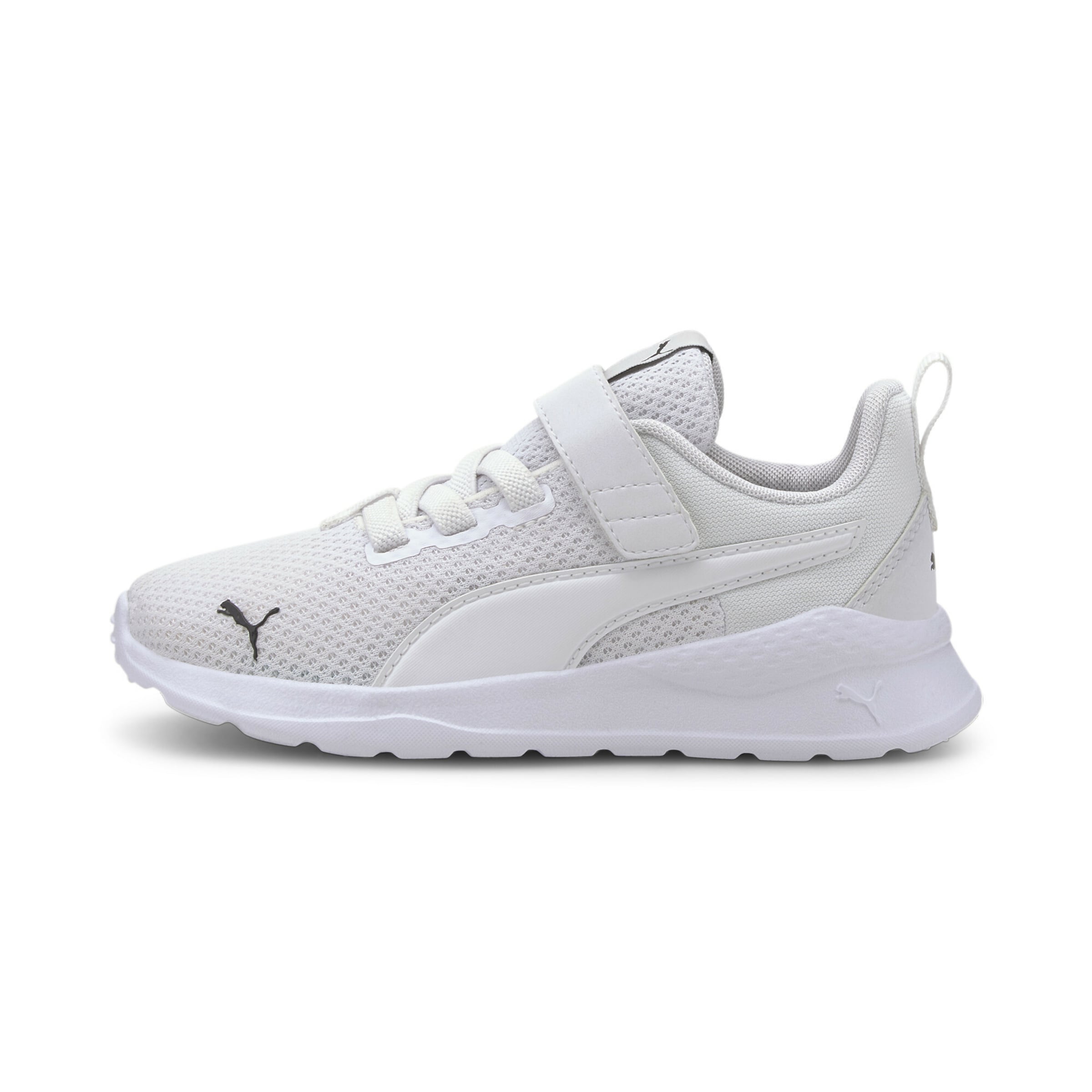 PUMA Trainers 'Anzarun' in White: front