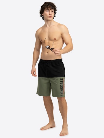 Shorts de bain 'Hayling' LONSDALE en vert