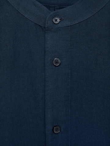 Coupe regular Chemise 'Chennai' MANGO MAN en bleu