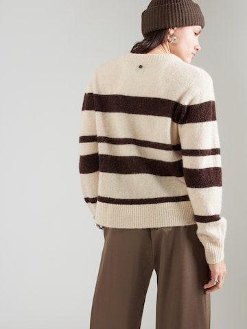 Pullover 'RIETTE' di NÜMPH in marrone