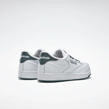 Sneaker 'Club C' di Reebok in bianco