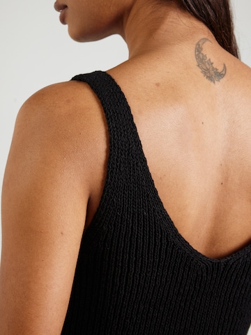 Robe d’été 'Kailani' EDITED en noir