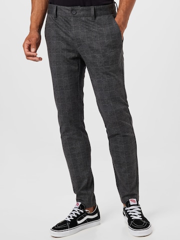 Coupe slim Pantalon chino 'Mark' Only & Sons en noir : devant