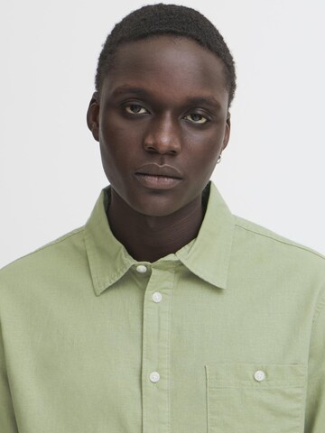 BLEND - Ajuste regular Camisa ' BHBAY LINEN ' en verde