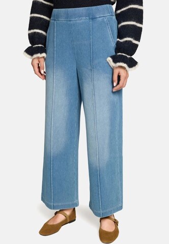 zero Wide leg Jeans in Blue: front