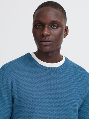 Pull-over ' BHREDHILL CREW NECK KNIT NOOS ' BLEND en bleu
