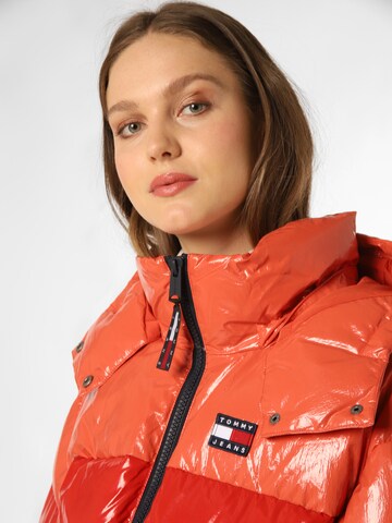 Tommy Jeans - Casaco de inverno 'Alaska' em vermelho