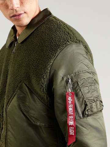 ALPHA INDUSTRIES Φθινοπωρινό και ανοιξιάτικο μπουφάν 'CWU-45/P' σε πράσινο