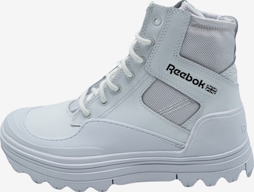 Baskets hautes 'Club C Cleated Mid' Reebok en blanc : devant