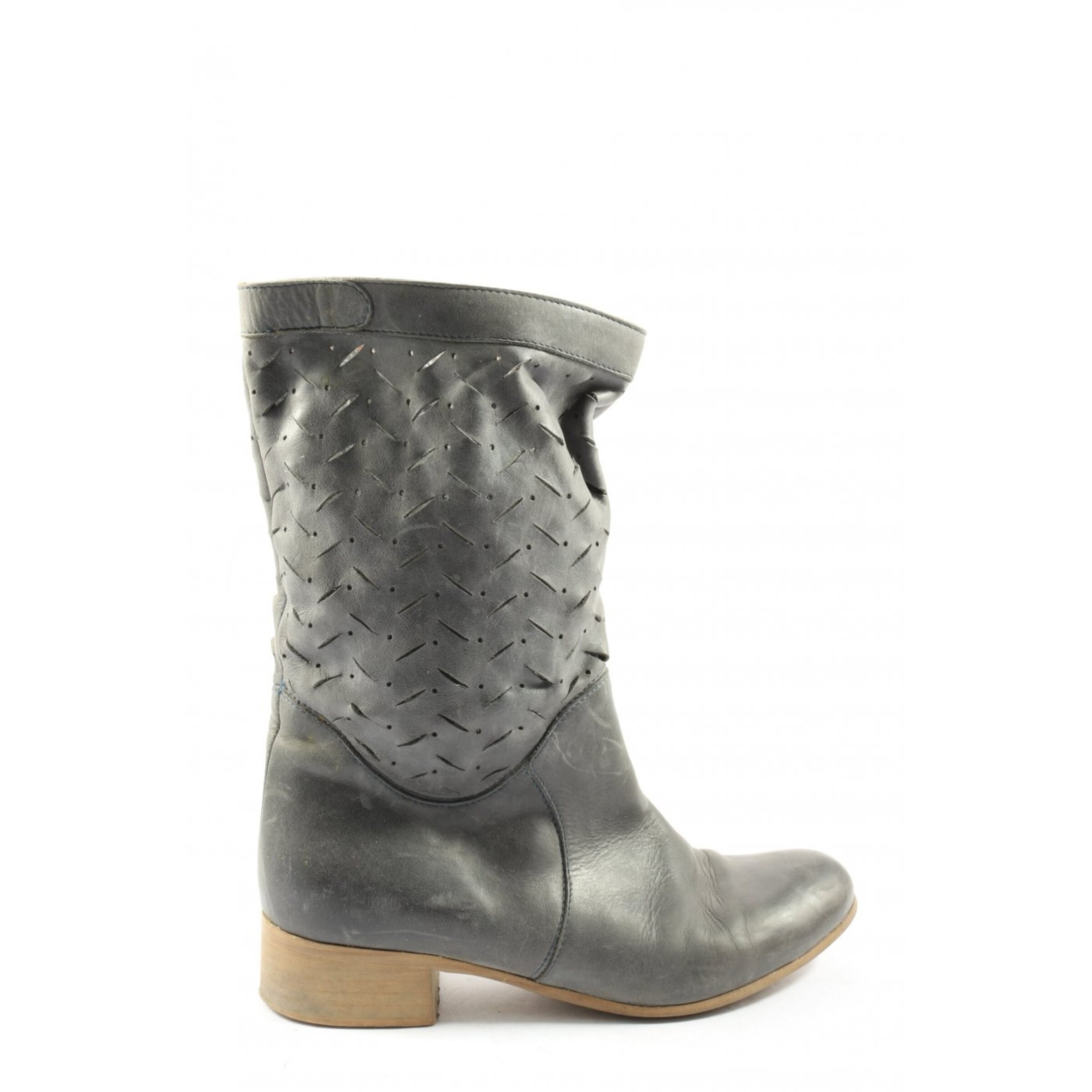 lavorazione artigiana ankle boots