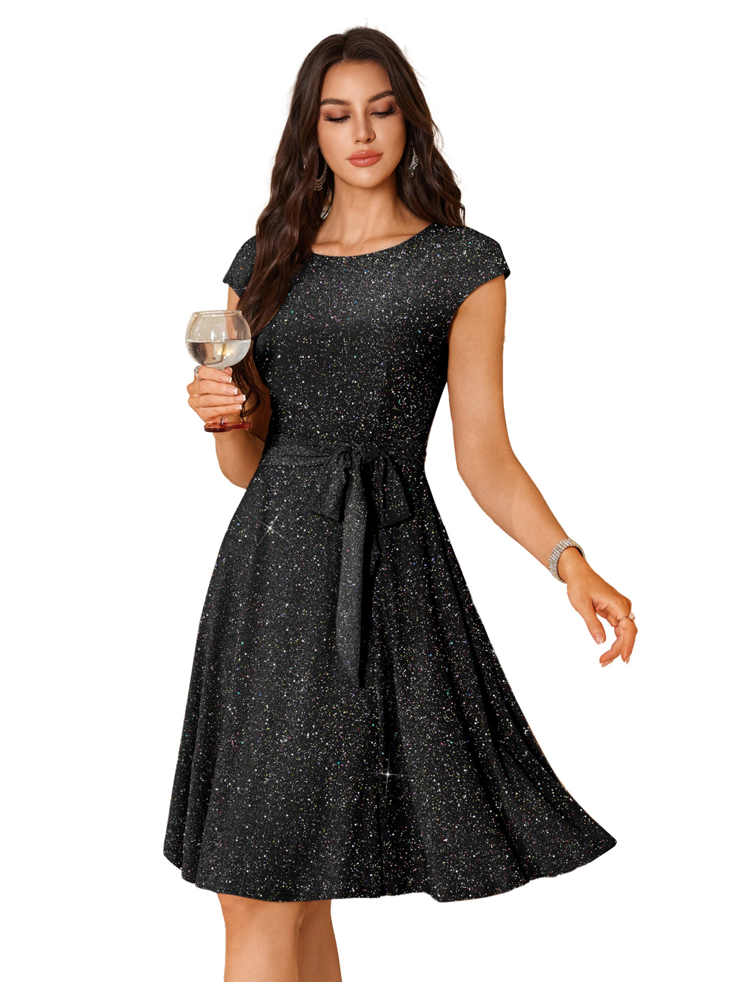 Zapaka Cocktail Dress in Black
