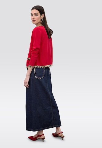 Lola Casademunt - Casaco de malha em vermelho