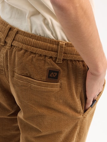 hydroponic - regular Pantalón 'Hydroponic Pioneer Regular-Fit Stretch Corduroy Chino Trousers' en beige