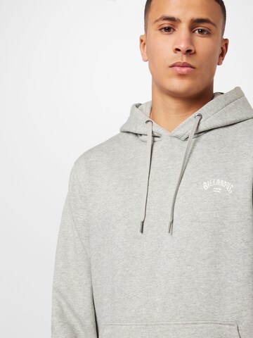 BILLABONG Sweatshirt in Grau