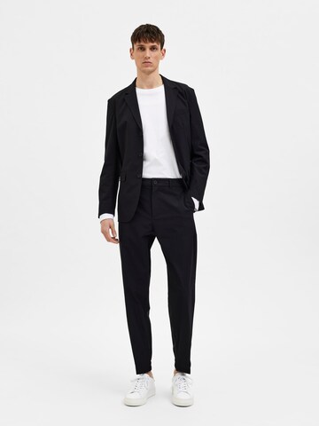 SELECTED HOMME Slim fit Trousers with creases 'Cyle' in Black