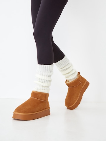 CESARE GASPARI Snowboots in Bruin: voorkant