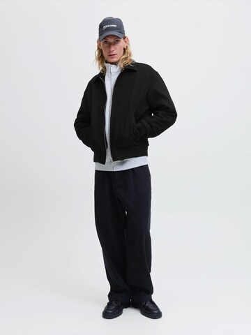 Geacă de primăvară-toamnă de la JACK & JONES pe negru