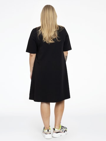 Yoek Dress in Black