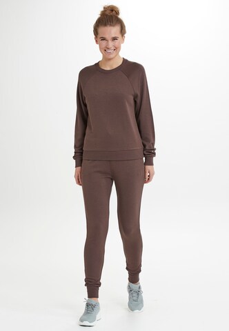 Athlecia Loosefit Jogginghose 'NIARY' in Braun