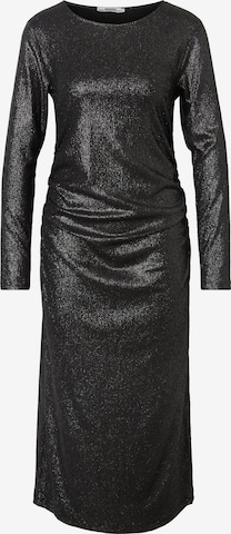 LOVE2WAIT Kleid in Schwarz: Vorderseite