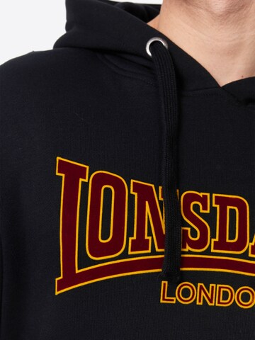 Felpa di LONSDALE in nero