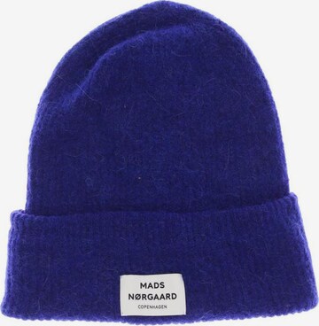 MADS NORGAARD COPENHAGEN Hat & Cap in One size in Blue: front