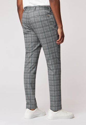 ROY ROBSON Regular Pants in Green: front