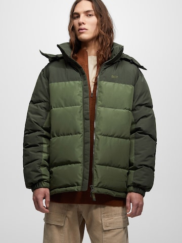 Pull&Bear Winter Jacket in Green: front