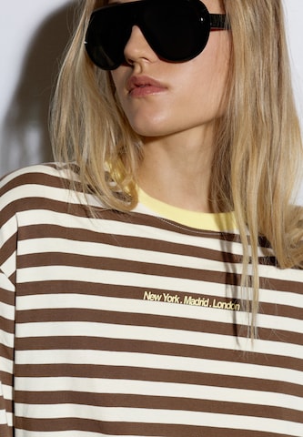 Pull&Bear Shirt 'PACIFIC' in Braun