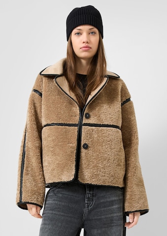 Veste d’hiver QS en marron : devant